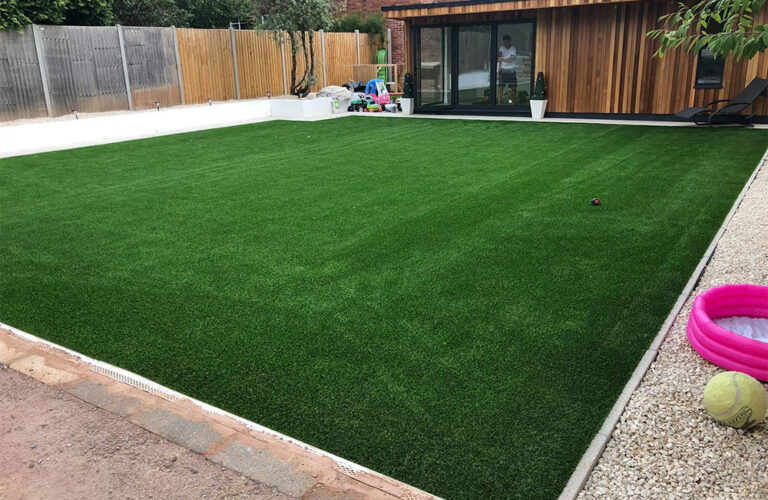 Large family-friendly artificial lawn in Exeter